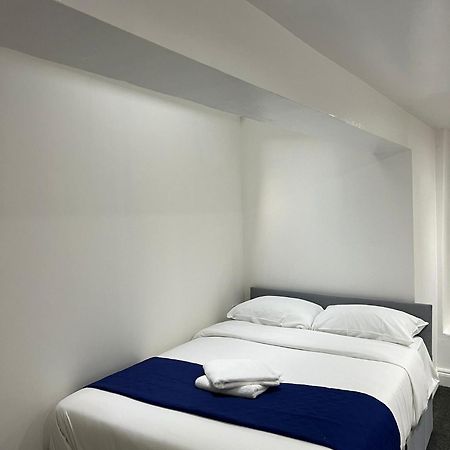 Ferienwohnung Starlet Manor Park London Exterior foto